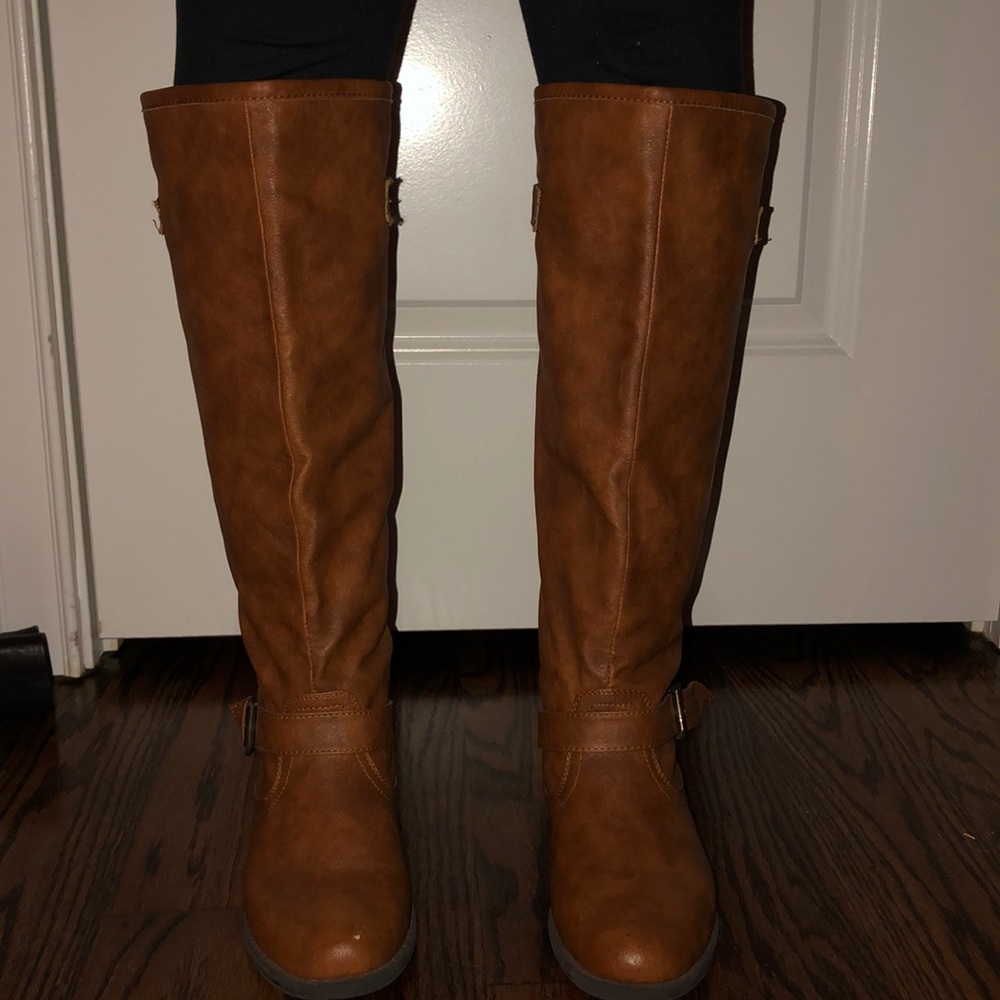 Leather boots